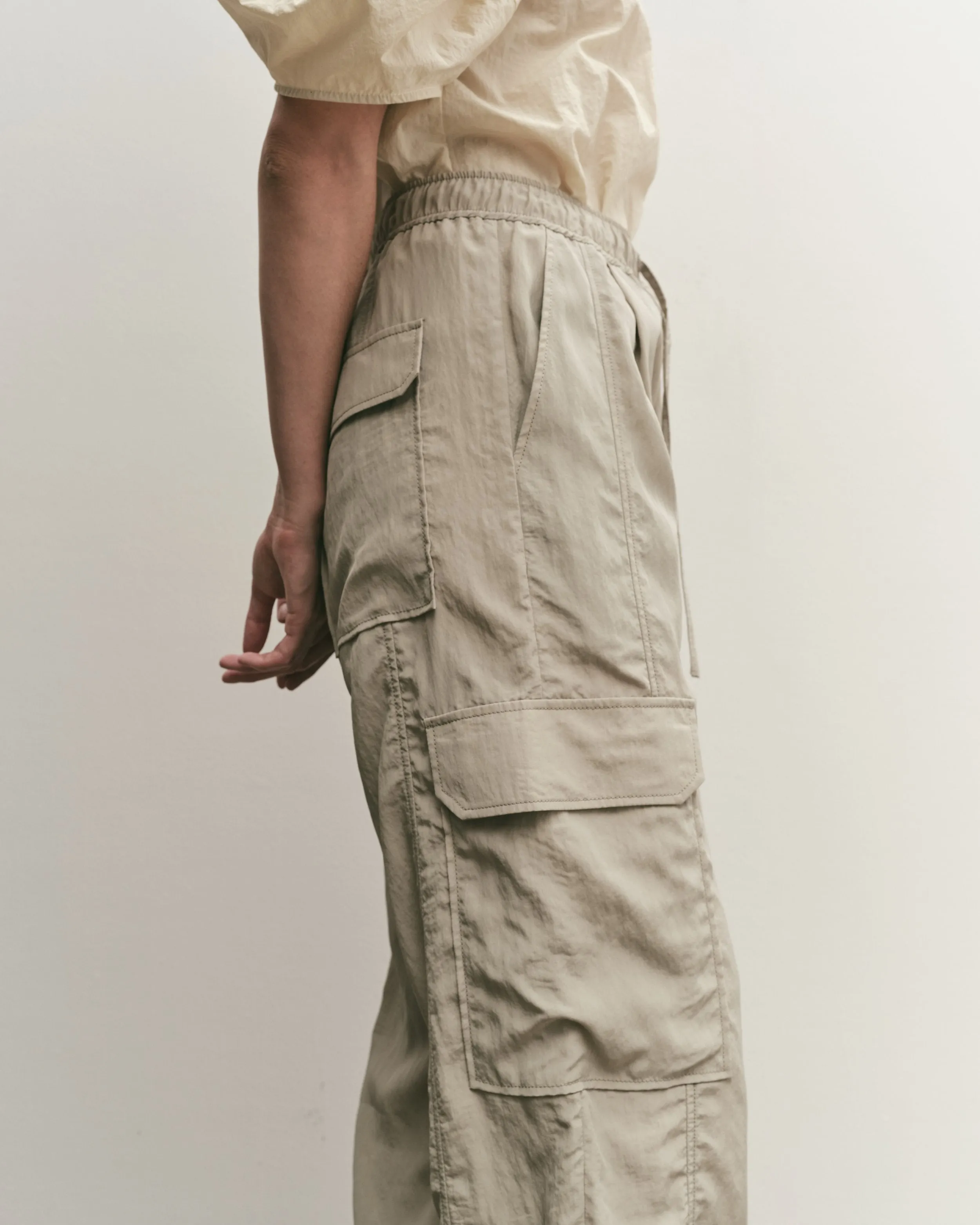 LIGHTWEIGHT CARGO PANTS SIZE XS & L