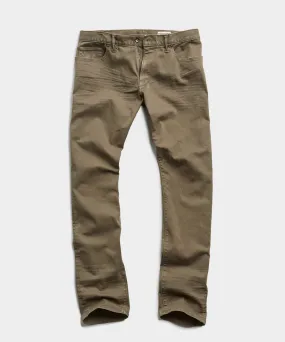 Slim Fit 5-Pocket Garment-Dyed Stretch Twill in Olive