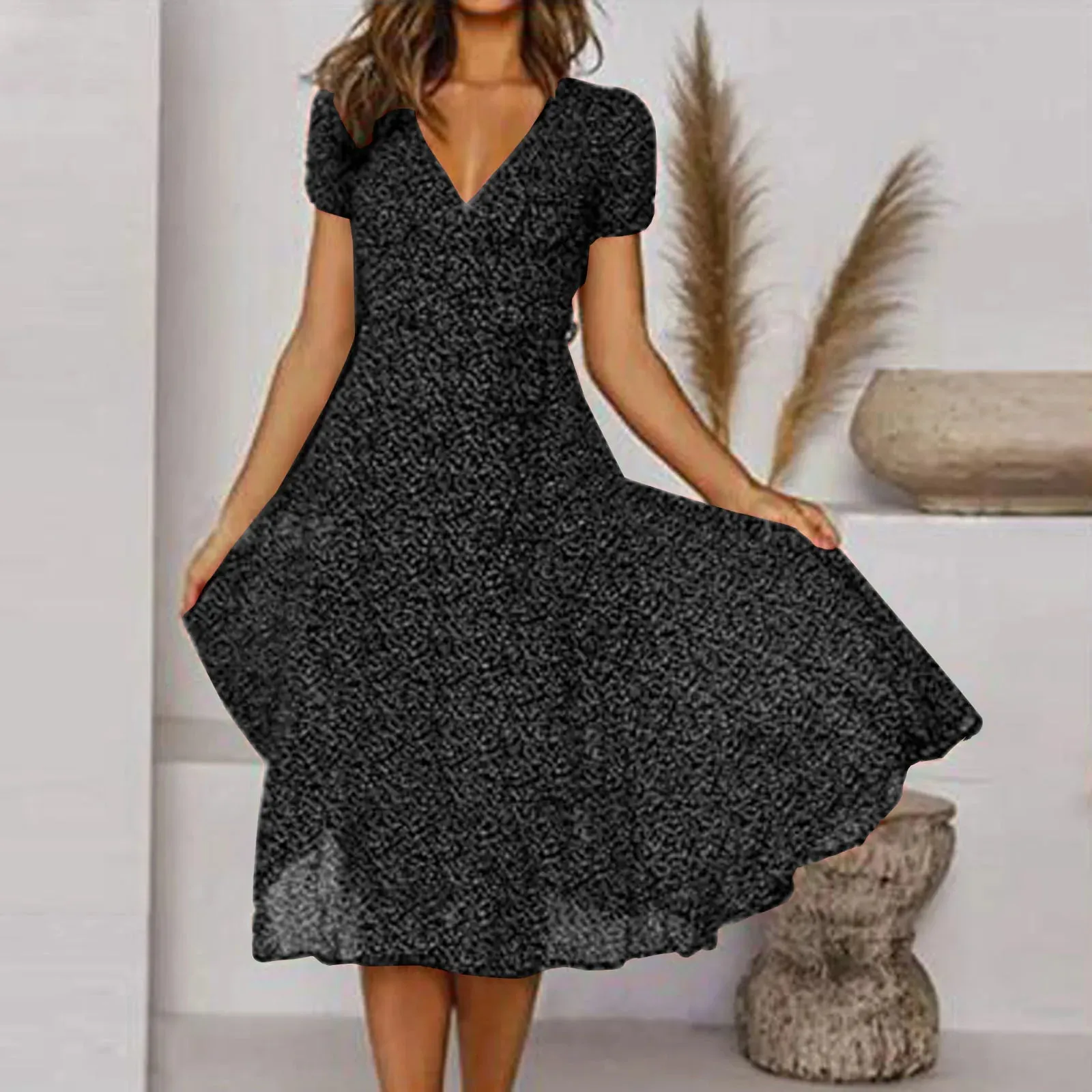 Sophisticated Chic Stylish Versatile Flattering Fashionable Trendy Midi Elegant Dress