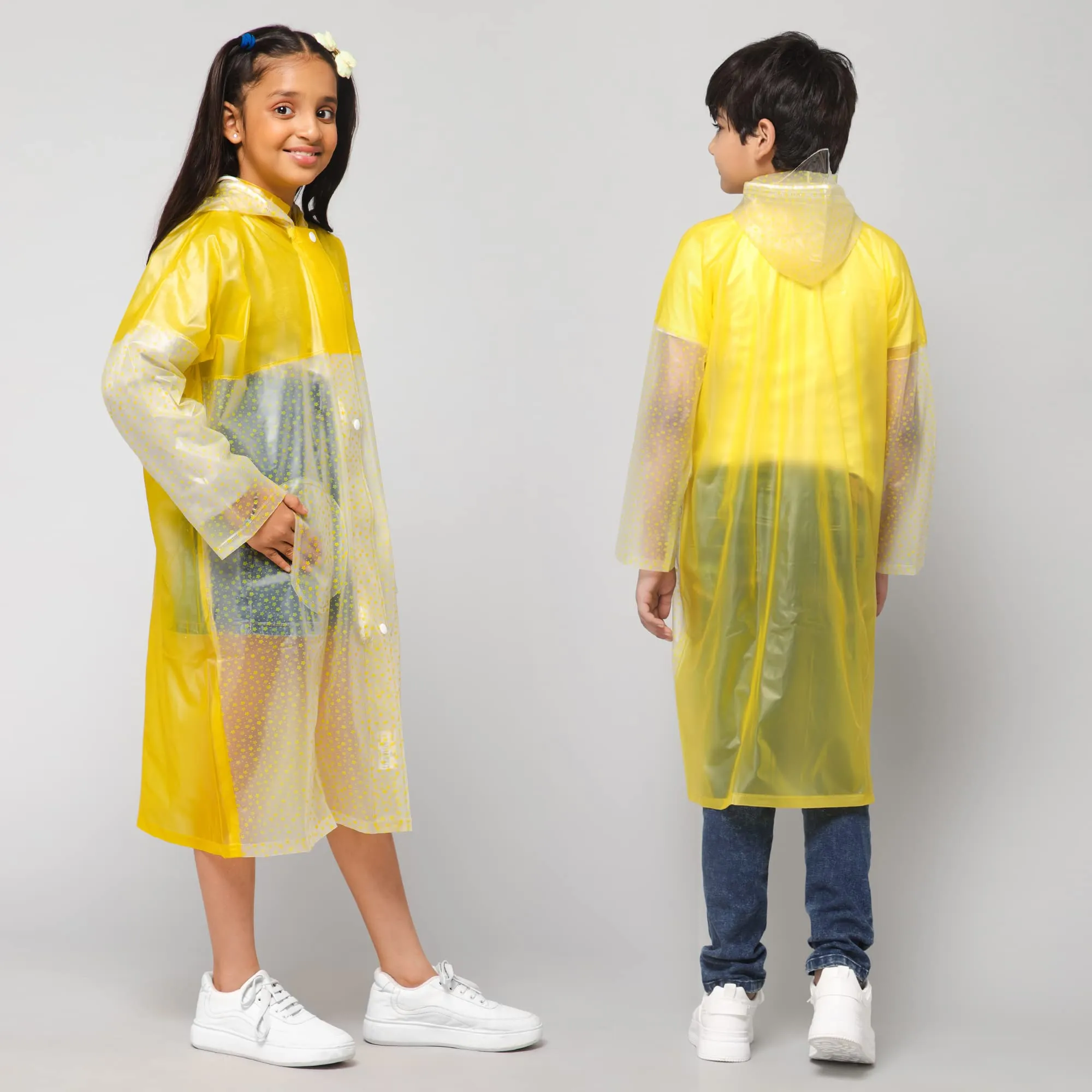 THE CLOWNFISH Misty Magic Series Unisex Kids Waterproof Single Layer PVC Longcoat/Raincoat with Adjustable Hood. Age-6-7 Years (Lemon Yellow)