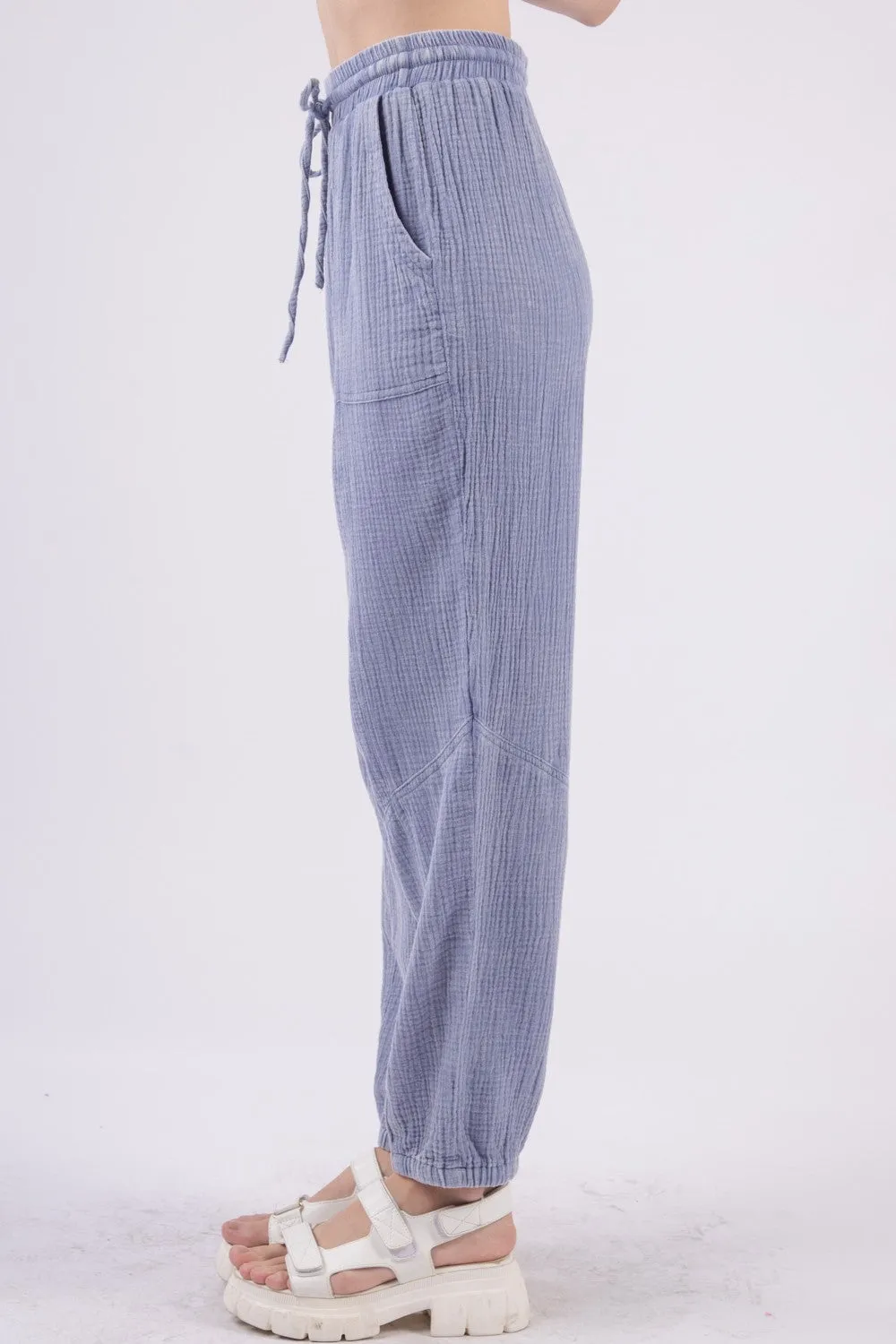 VERY J Washed Woven Crinkle Gauze Drawstring Cargo Pants