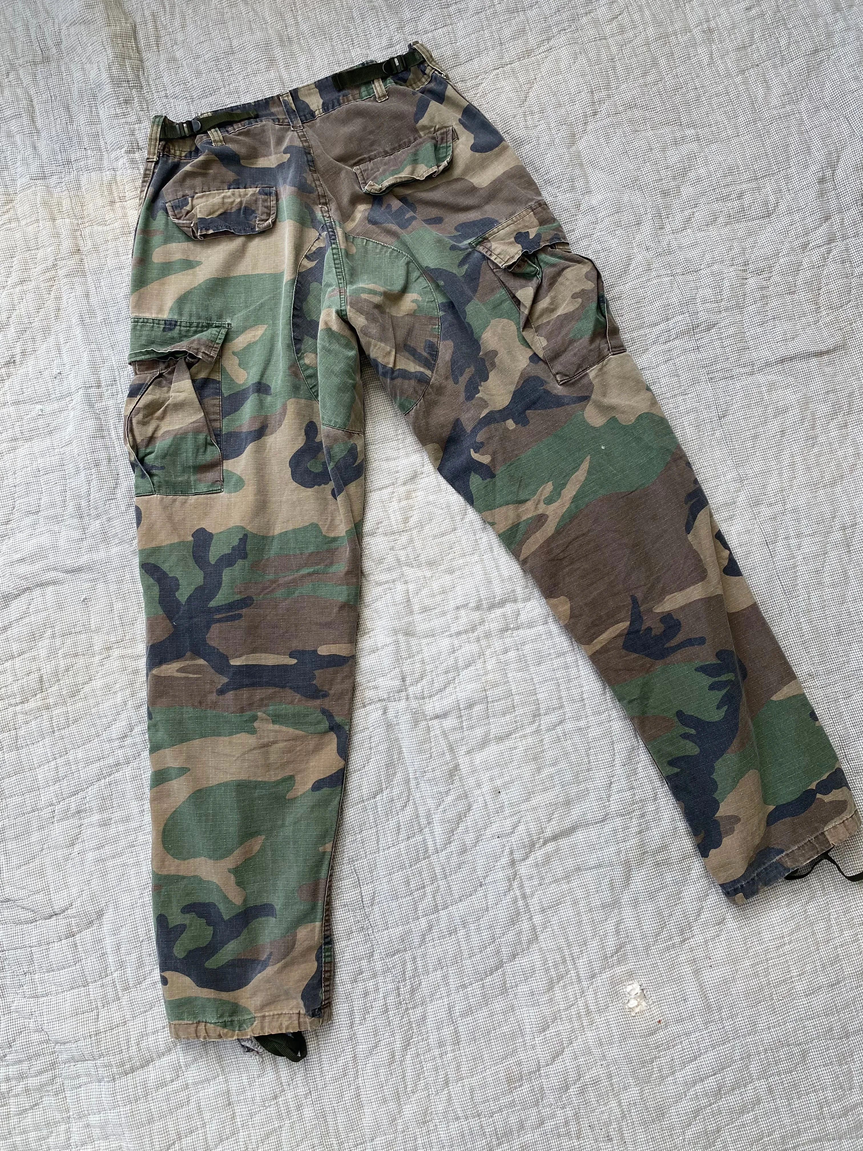 Vintage Military 100% cotton cargo slacks