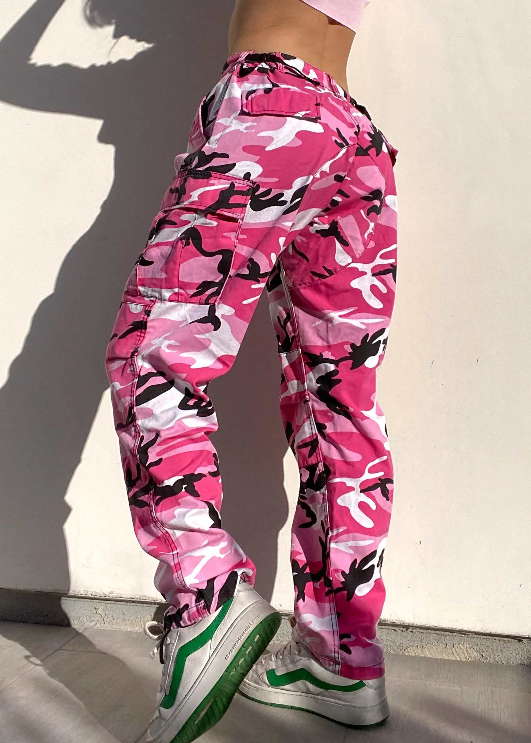 Vintage Pink Camo Cargo Pants (L)