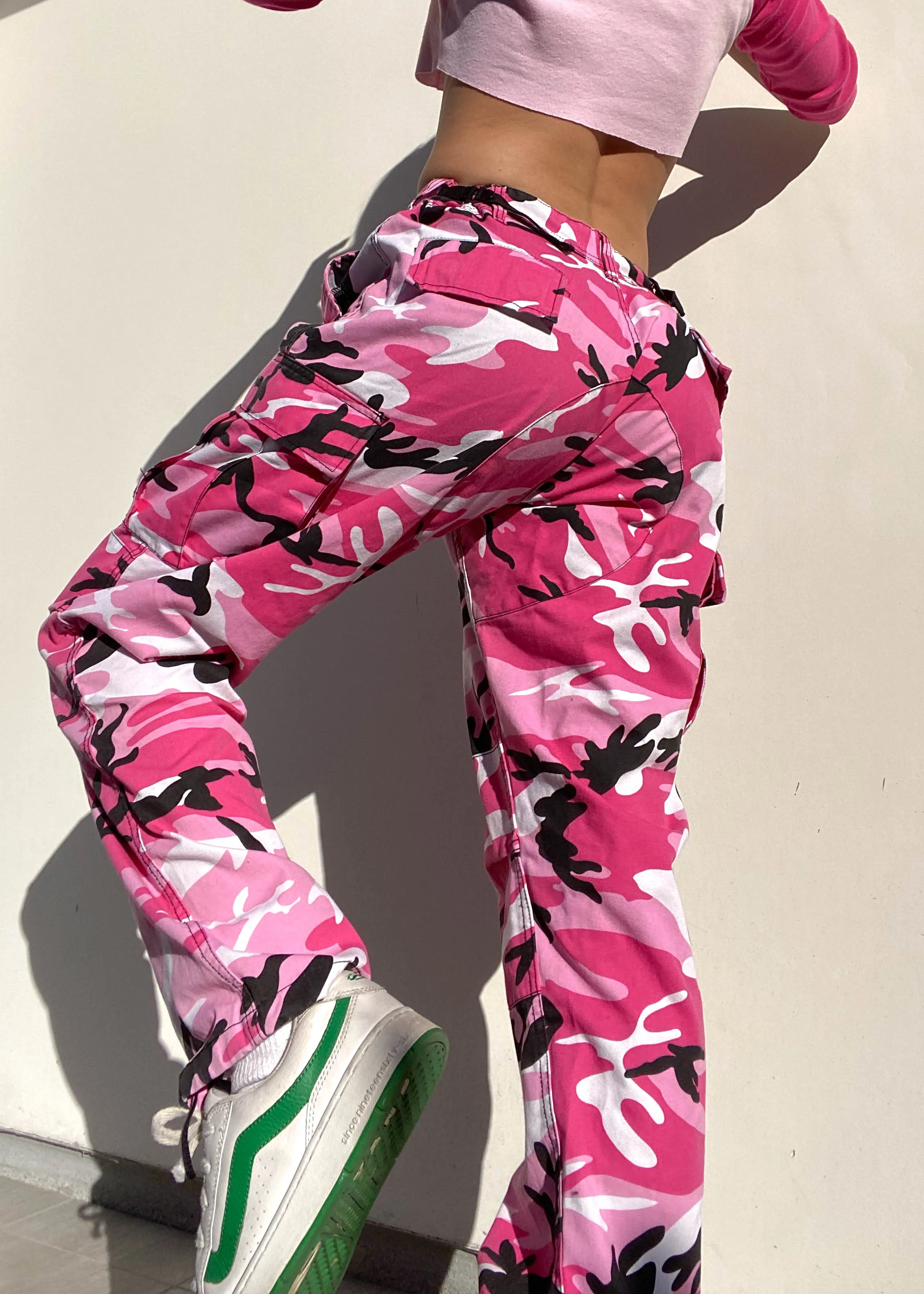 Vintage Pink Camo Cargo Pants (L)